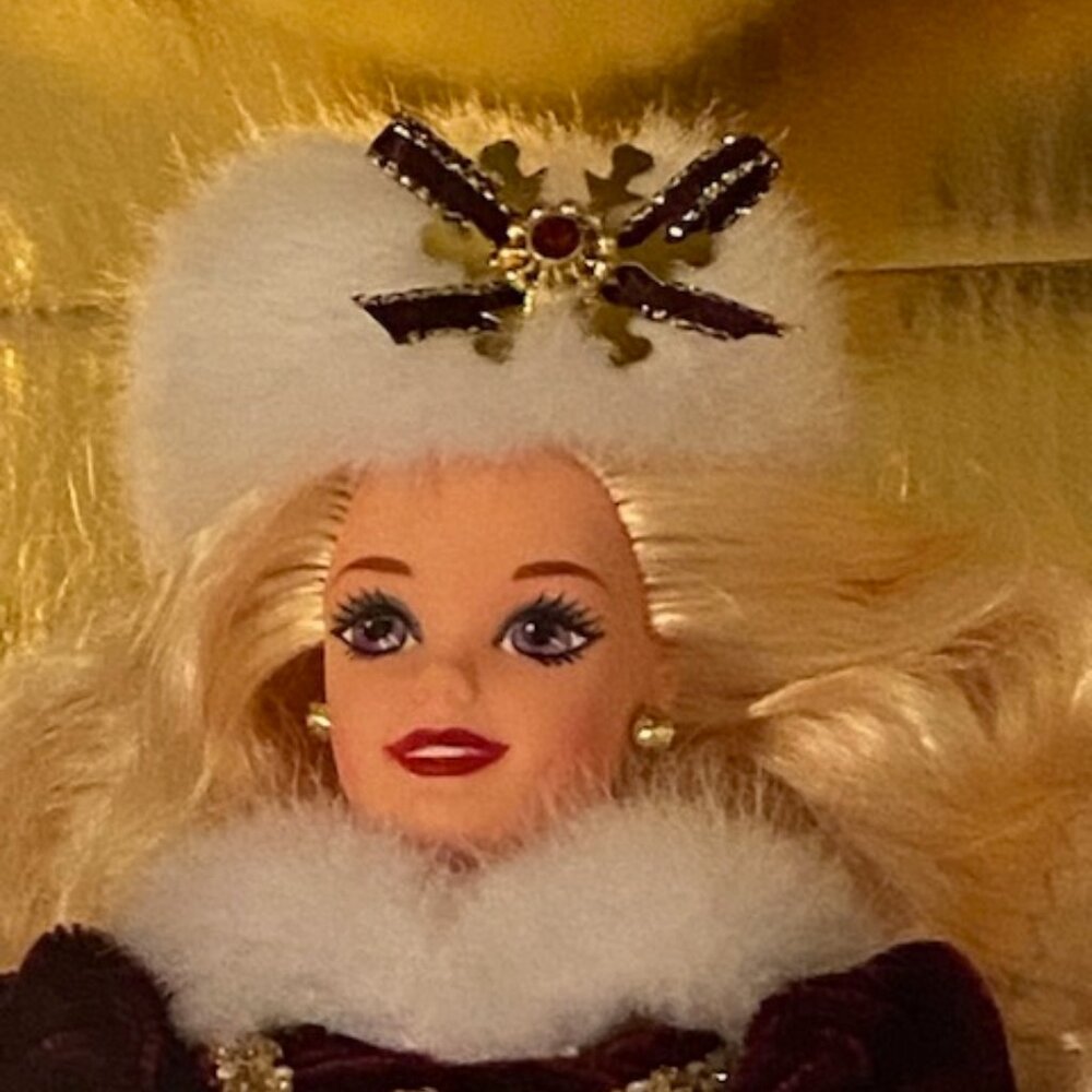 Barbie 1996 Happy Holidays Barbie Special Edition, Unopened Undamaged - Picture 2 of 6